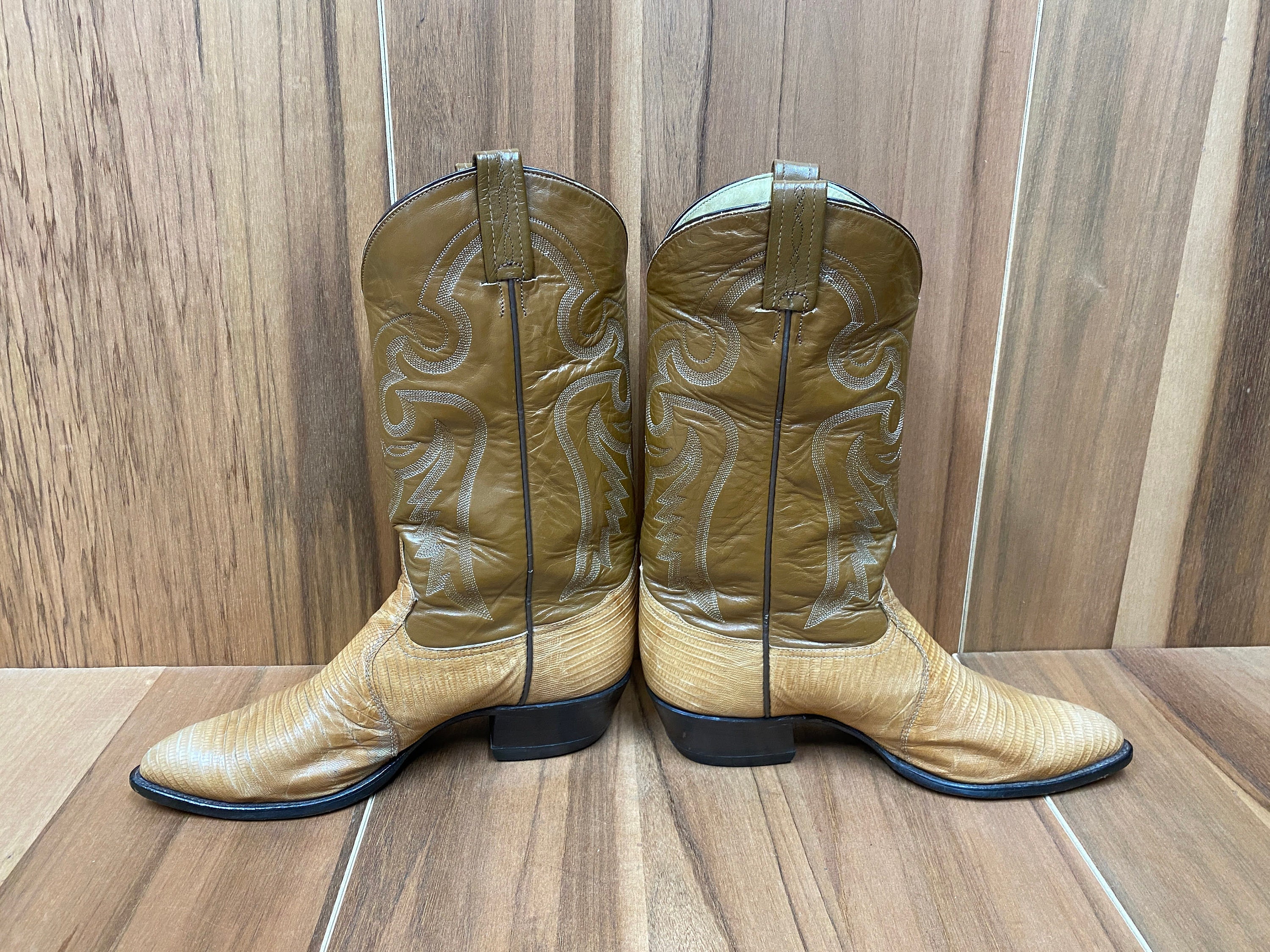 Vintage Tony Lama Cowboy Boots Men’s 10.5 D Brown Leather Made USA Western Ranch Durable, dependable, and distinctly Western — this boot  main image 2