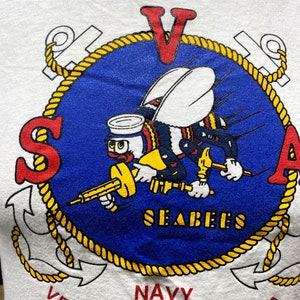 USN Seabees &quot;Can do&quot;, we build, we fight, Veterans of America souvenir white t-shirt size small.