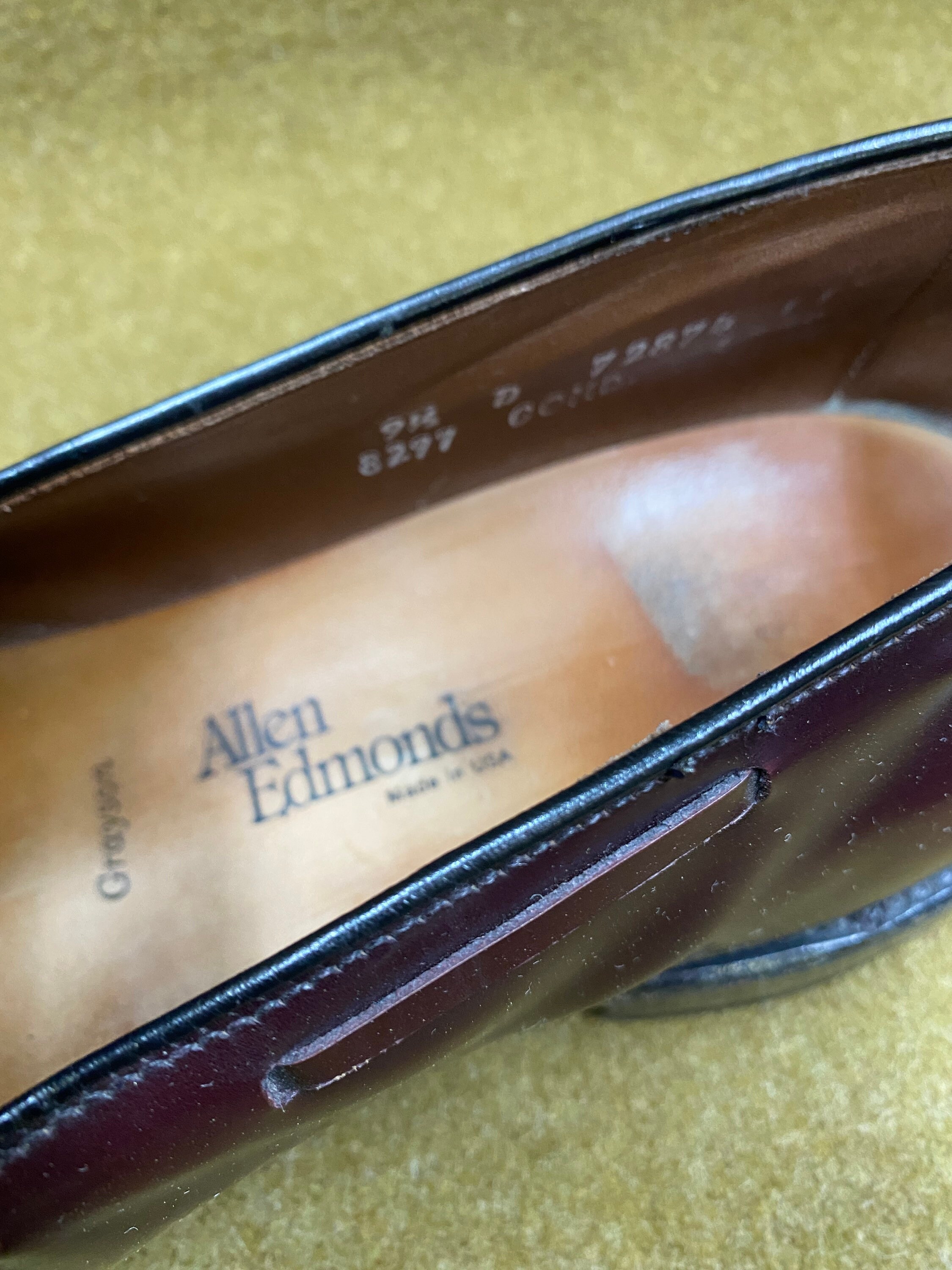 Allen Edmonds Grayson Tassel Penny Loafers Shoes Style #8297 Allen Edmonds Grayson Tassel Penny Loafers Shoes Style #8297