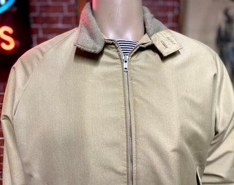 Size M. Vintage 70's Sportsmaster Jacket. Made in USA Size M. Vintage 70's Sportsmaster Jacket. Made in USA