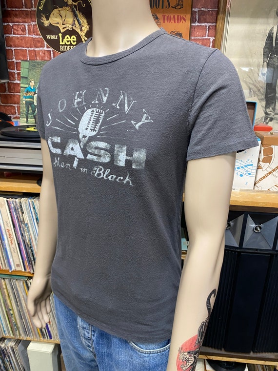 Johnny Cash Man in Black gray soft cotton t-shirt… - image 4