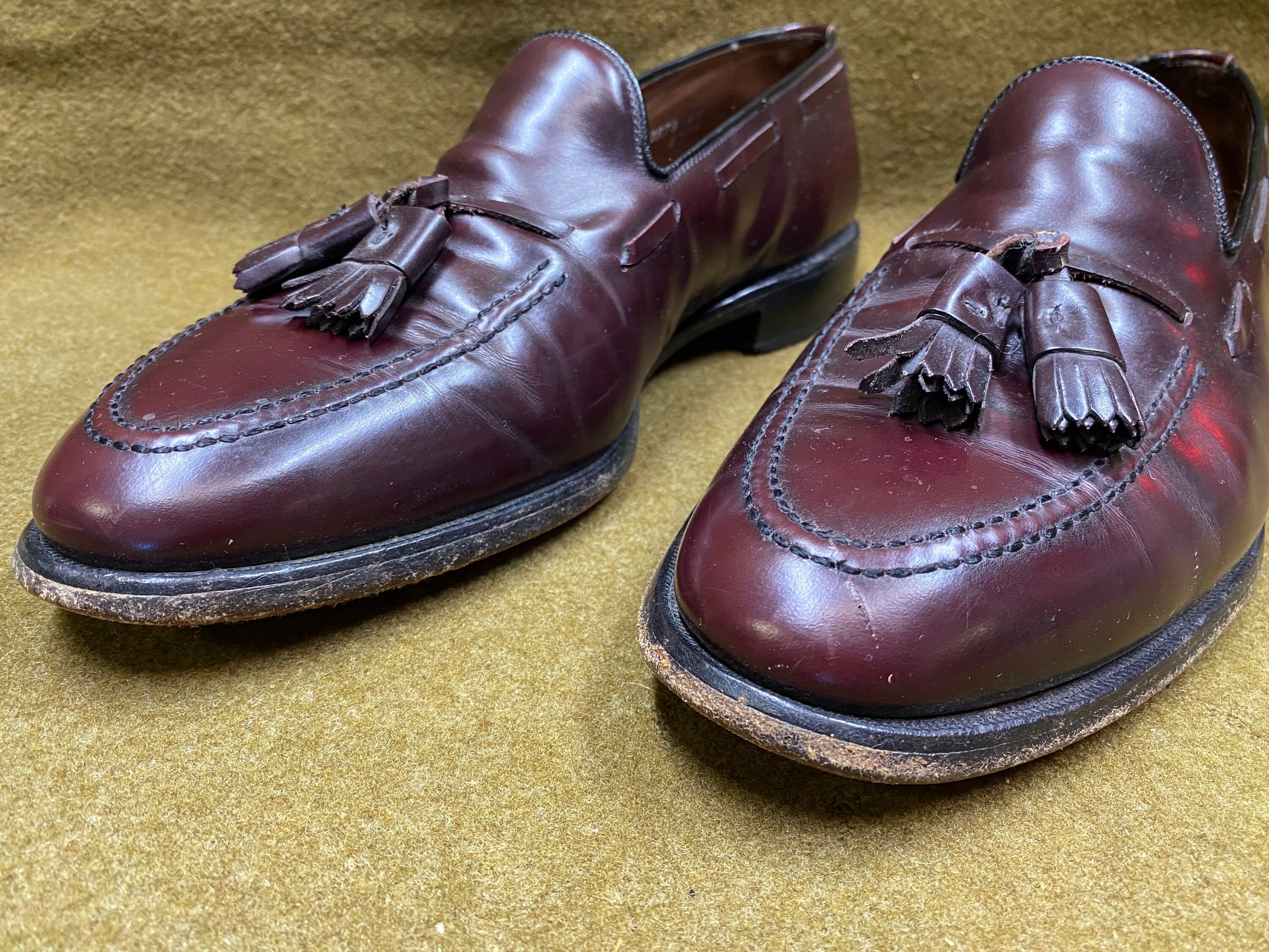 Allen Edmonds Grayson Tassel Penny Loafers Shoes Style #8297  display picture 2