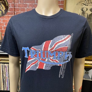 Triumph Motorcycle British Flag soft cotton black t-shirt size medium.