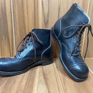 Unissued 1954 Australian army black leather service ankle boots size 9 US.