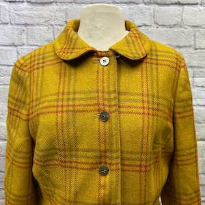60&#39;s The Villager women&#39;s plaid wool jacket size 14.