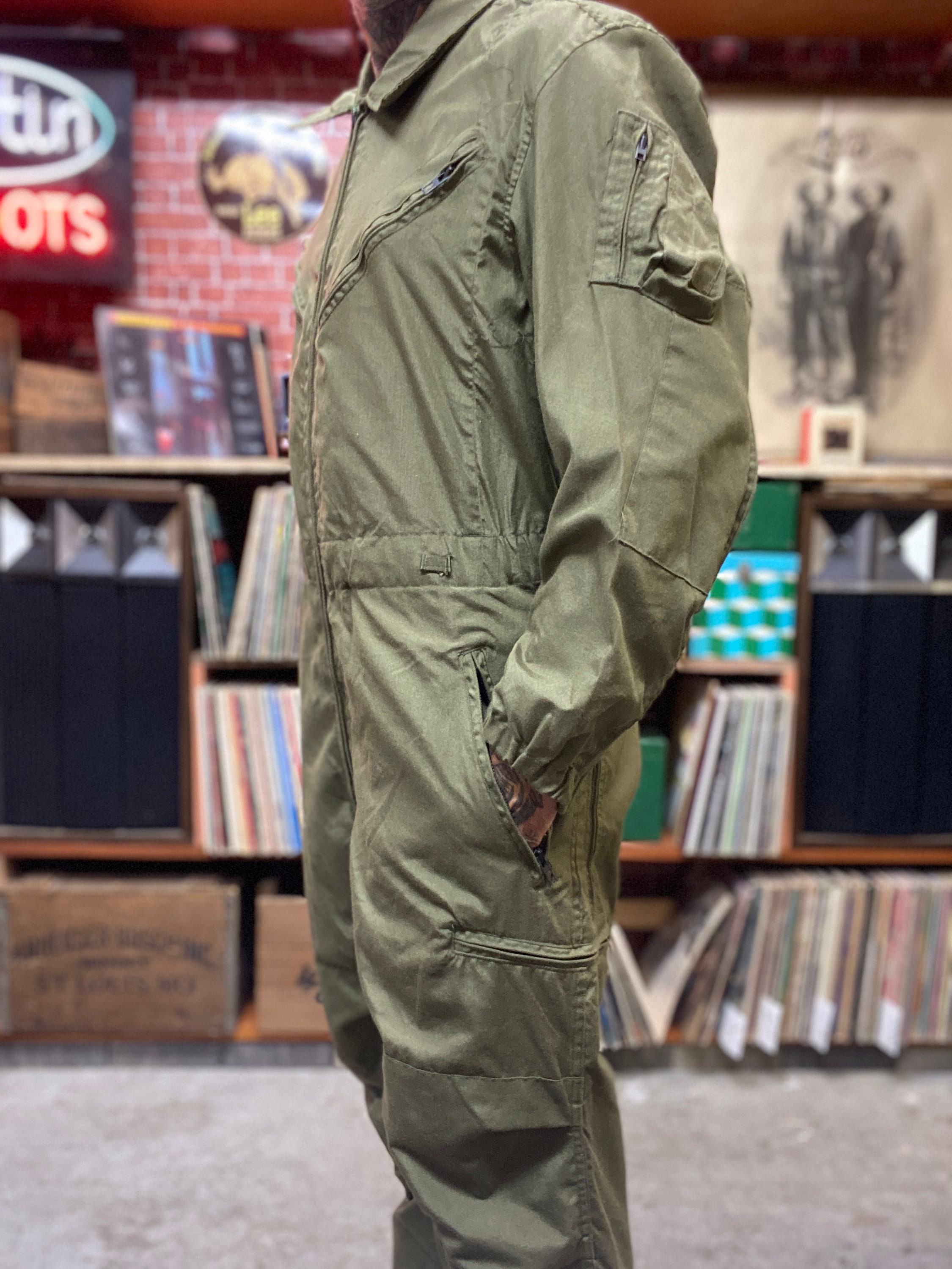 軍放出品　フライトスーツ coveralls utility Amazon.co.jp: フランス軍放出品 カバーオール 空軍 フライト