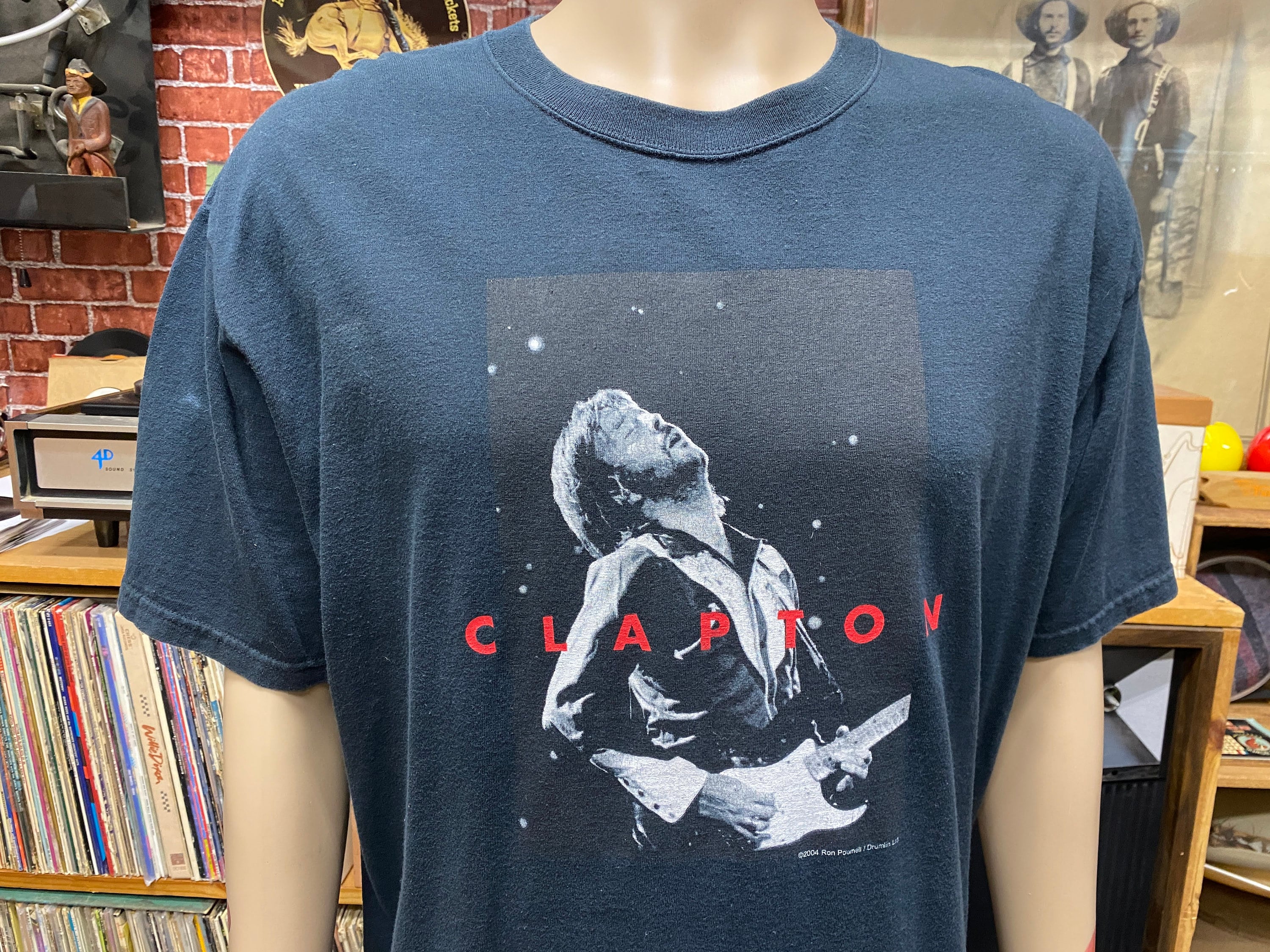 Eric Clapton 2004 Tour Concert Official Souvenir Soft Black T