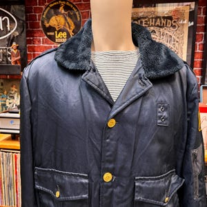 90&#39;s Police Security State Trooper blue quilted lining jacket size large.