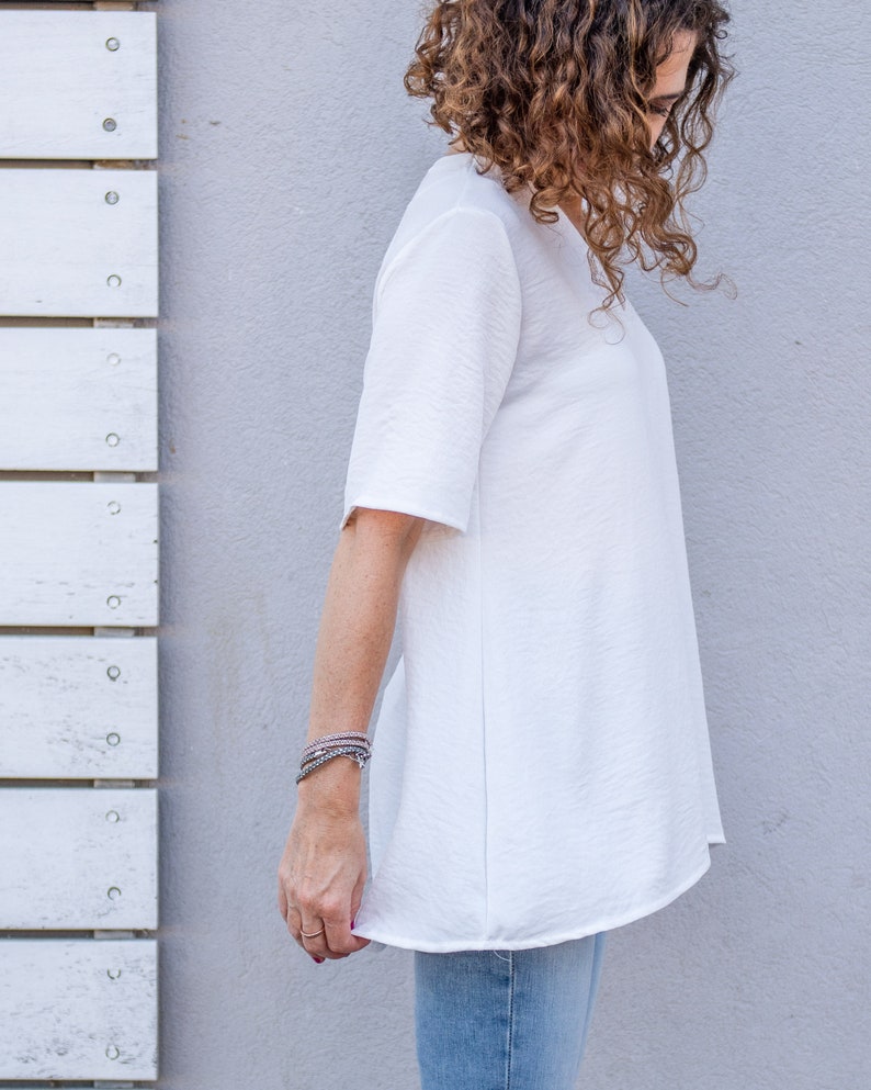 White Tunic Loose Tunic Urban Tunic Minimalist Tunic Tunic Women V Neck Tunic White Top Everyday Tunic Wide Tunic Casual Tunic