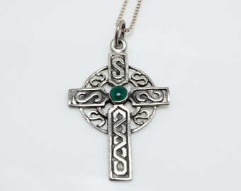 Vintage sterling Silver Cross Pendant Necklace Green Glass Necklace 22''