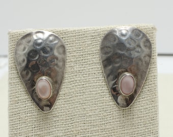 Vintage Silver Mother of pearl Hammered Earrings Post Earrings by JCJ