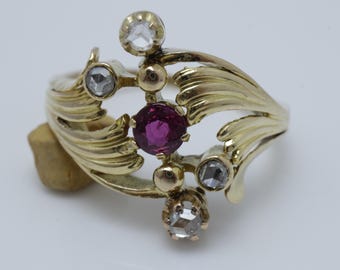 Vintage Ruby Diamond Ring 18k Yellow Gold size 8.5