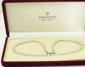 Amazon.com: The Pearl Necklace: 9781614285120: Becker