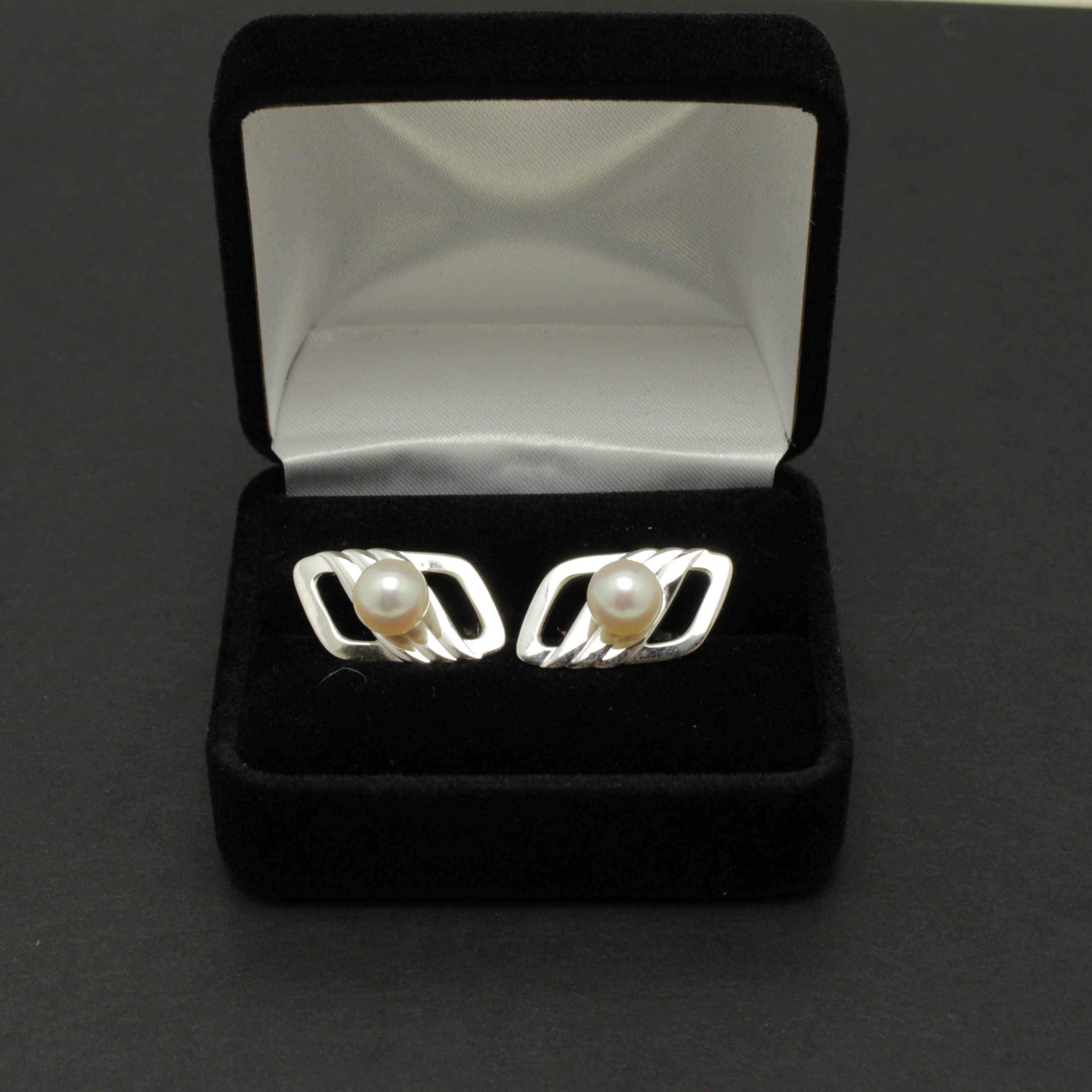 Gemelos Perlas Mikimoto Gemelos y Caja Plata