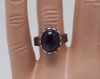 Vintage Amethyst Ring 14k Yellow Gold Cocktail Ring size 6.25