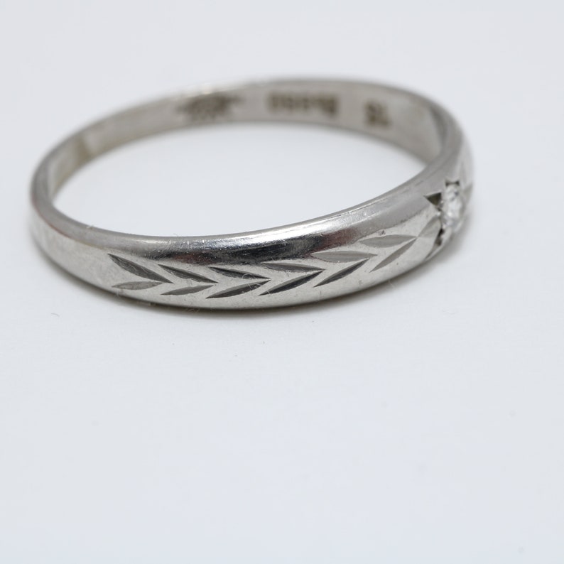 Vintage Toei Crown Diamond Platinum Wedding Ring 0.05ct Size - Etsy