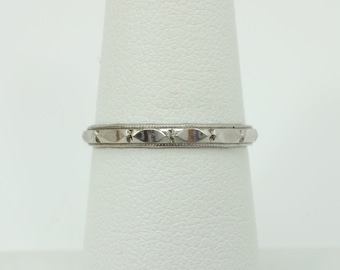 Vintage Wedding Band 14k White  Gold size 6.75
