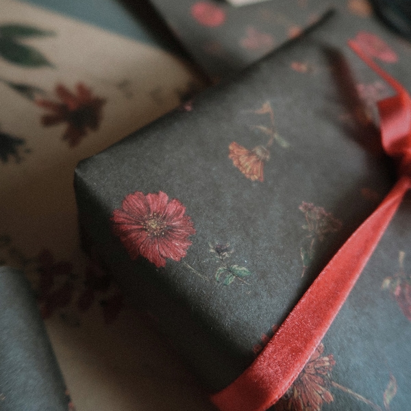 Florals on dark green wrapping paper, Gift Wrap, gift wrapping paper, Gift Warp, Wrapping paper, gift paper, floral wrapping paper, recycled