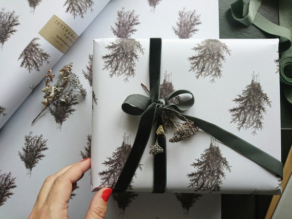 Christmas Wrapping Paper, Christmas Gift Wrap, Rustic Christmas Wrap,  Black&white Christmas Gift Warp, Xmas Wrapping Paper, Graphical Wrap 