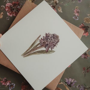 Blauwe hyacint, bloemenwenskaart, botanische kunstkaart, bloemenkunstkaart, verjaardagskaart, geïllustreerde kaart, hiacint, blauwe bloem