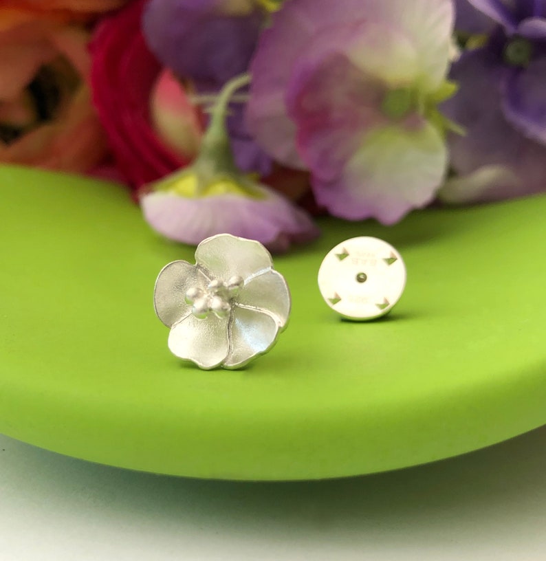 sterling silver buttercup pin brooch