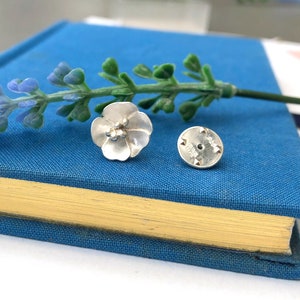 dainty sterling silver buttercup flower pin brooch