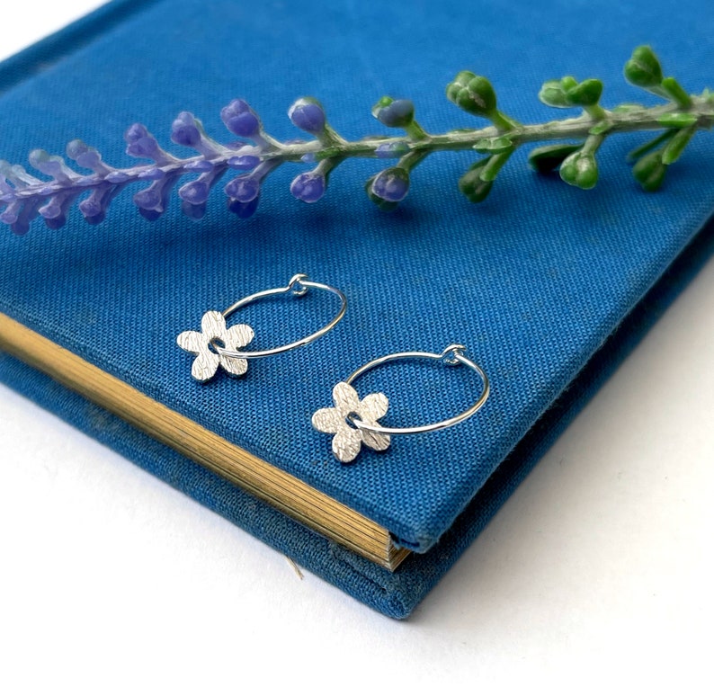 Sterling Silver Flower Hoop Earrings, Small Charm Higgies, Dainty Jewellery, Minimalist Jewelry, Gift For Mom, Birthday Gift Teenage Girl 画像 8