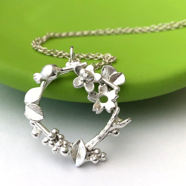 Sterling Silver Botanical Flower Wreath Necklace, Birthday Gift For Her 40th, Dainty Flower Jewelry, Gift For Best Friend, Anniversary Gift