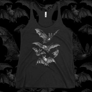 Gothic Damen Racerback Tank Top Shirt | Witchy Kleidung Pastel Goth Dark Grunge Tumblr ästhetische Halloween Vampir-Fledermaus | Lass die Fledermäuse los