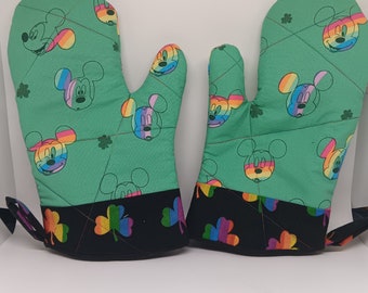 Mickey Mouse St. Patty's Day oven mitt set - FREE SHIPPING