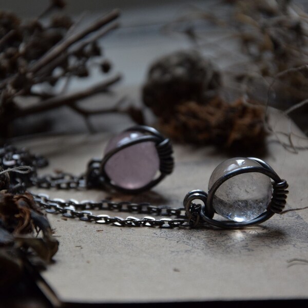 Mini Rose Quartz of Quartz Oracle Ketting * kristallen bol hanger * heks sieraden * strega * dark mori * goth esthetische * unieke sieraden cadeau