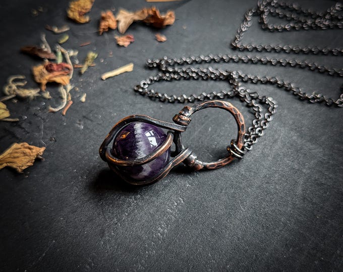 Chevron Amethyst Oracle Necklace