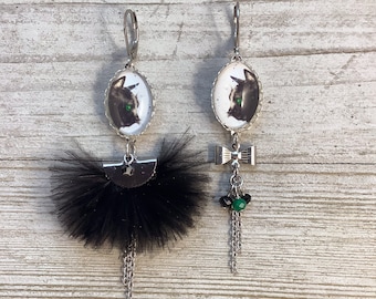 Asymetric feather long earrings black cat