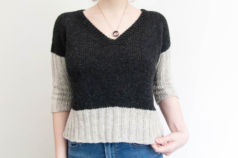Modern Crop V-Neck Sweater Knitting Pattern // Murren // Womens Drop Shoulder Sweater Pattern // Boxy Fit // Size Inclusive // PDF Download bild 5