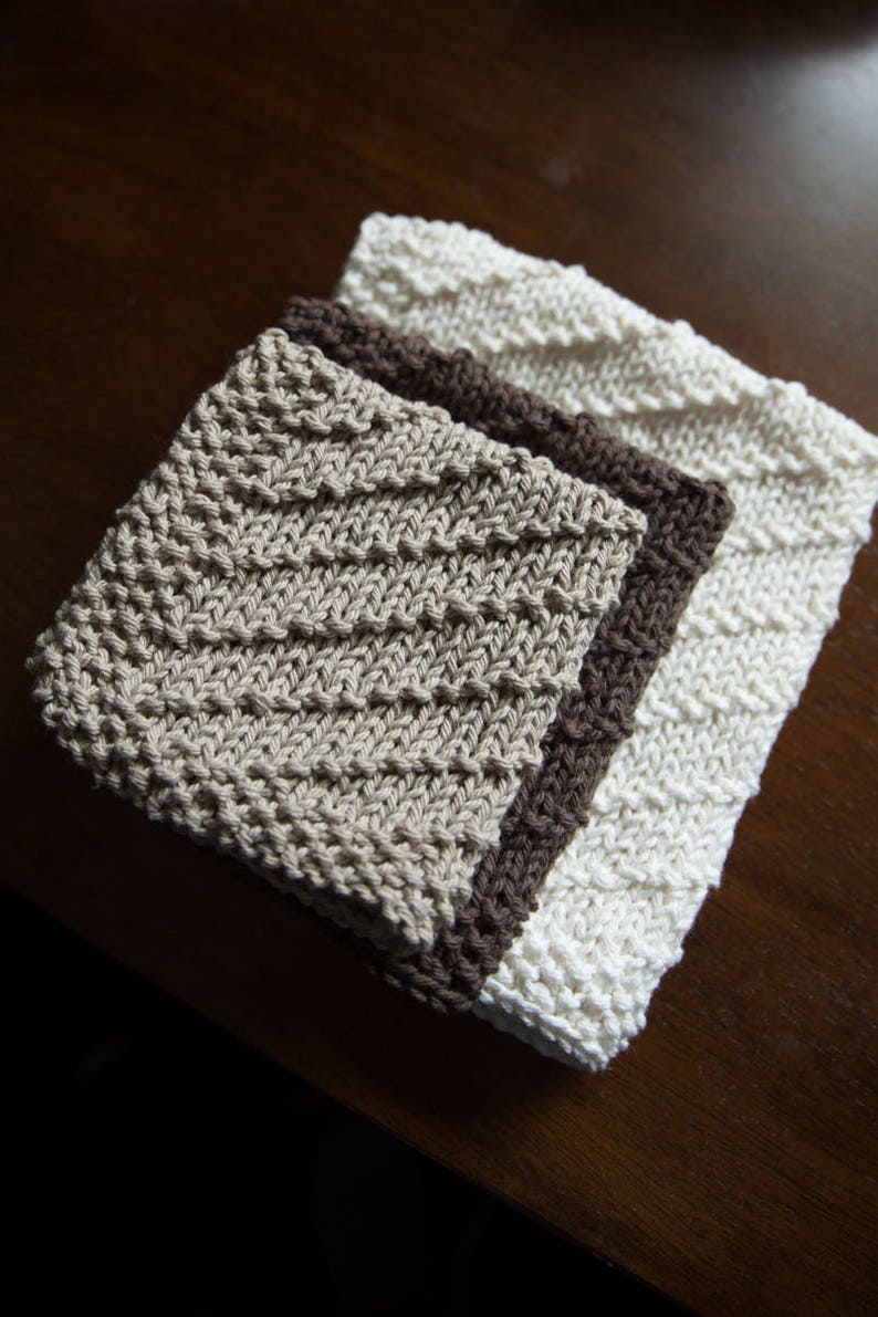 Beginner Friendly Washcloth Knitting Pattern // Easy Knit Kitchen Dishcloth // Reusable Eco Friendly Napkins // Sustainable Cotton Knitting image 7