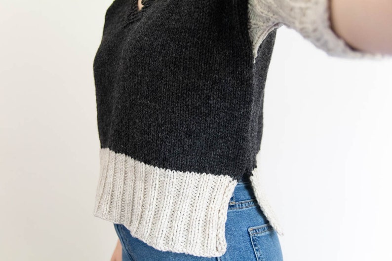 Modern Crop V-Neck Sweater Knitting Pattern // Murren // Womens Drop Shoulder Sweater Pattern // Boxy Fit // Size Inclusive // PDF Download bild 8
