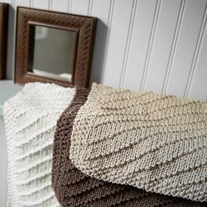 Beginner Friendly Washcloth Knitting Pattern // Easy Knit Kitchen Dishcloth // Reusable Eco Friendly Napkins // Sustainable Cotton Knitting image 8