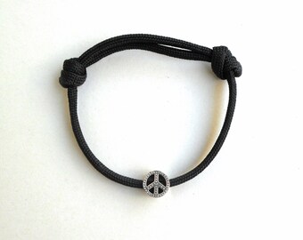 Peace sign bracelet, 4mm thick paracord 550 Climbing rope Peace symbol charm, Gorpcore fashion, Mens stack Bracelet, Adjustable Bracelet