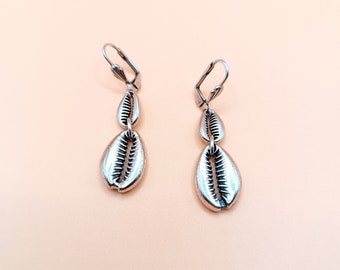 Silver cowrie shell earrings, Clam earhooks, Metallic dangle earrings Seashell drop earrings Birthday gift for her Surfer girl beach jewelry