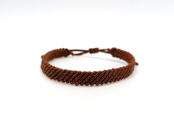 Brown bracelet, Macrame bracelet Men surfer bracelet Minimalist Friendship bracelet Thin wristband Boyfriend gift Adjustable Knotted jewelry