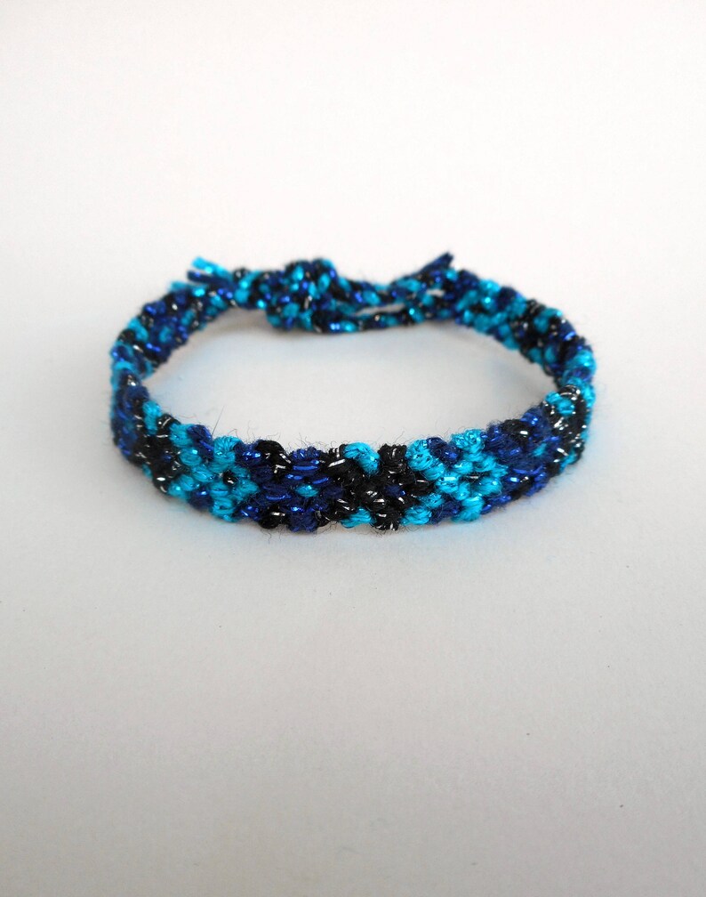 Friendship bracelet Fish bracelet Metallic yarn Trendy bracelet Glitter yarn bracelet Girlfriend gift Hippie chic Surfer gifts