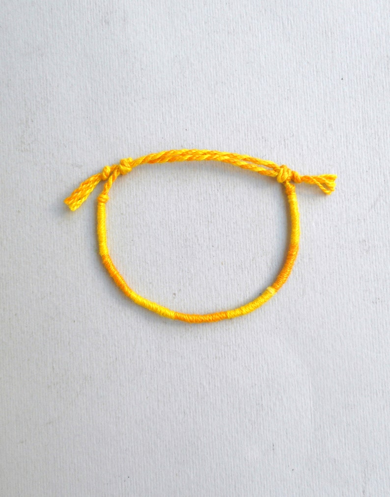 Tricolor bracelet Very thin rope friendship bracelet Cotton perle thread Surfer aesthetic Colorful Summer Beach jewelry Wrist wrap bracelet