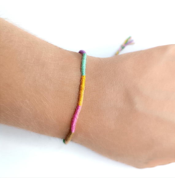 KELITCH 2 Pezzi Bracciali Dell'Amicizia Bohémien Bracciali Colorati Bracciali Di Seta A Filo Per Le Donne