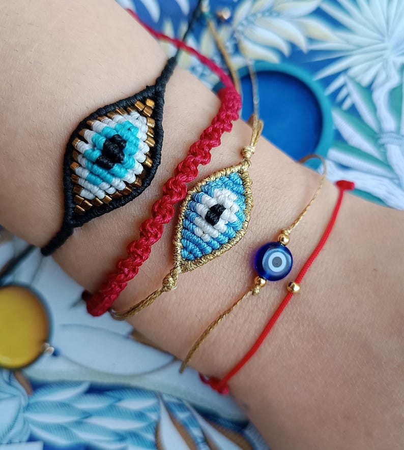 Gouden armband met boze oog-motief, 24-karaats vergulde kralen, Griekse Mati-beschermingsarmband, minimalistische sieraden afbeelding 7