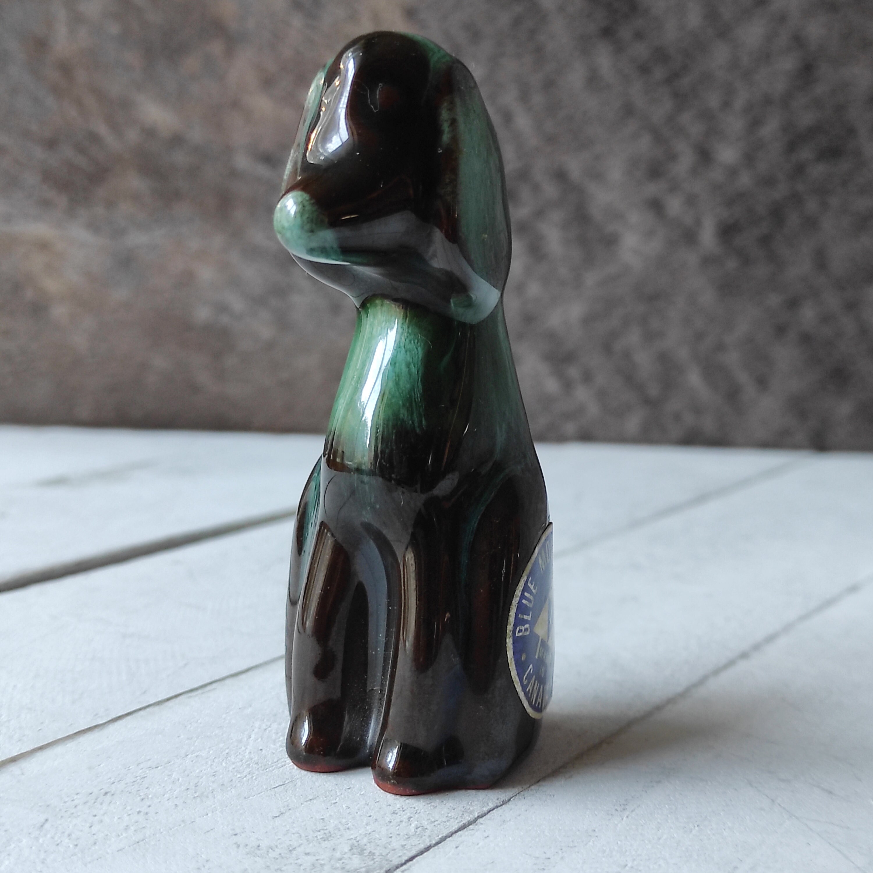 ミニチュア犬の置物 ブルーマウンテン陶器 ドリップ釉 犬好きママへの