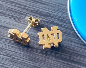 University of Notre Dame Post Earrings - Gold plated