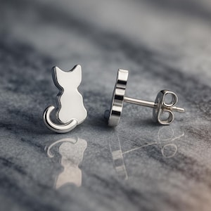 Cat Post Earrings - Silver