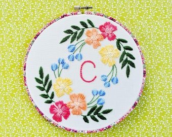 Hand Embroidery PDF Pattern, Floral Monogram Wreath Design Digital Download, Simple and Easy Beginner Embroidery for DIY Home Decor