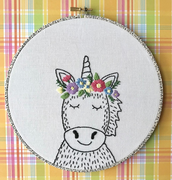 7 Ways How to Transfer Embroidery Pattern to Fabric - Create Whimsy