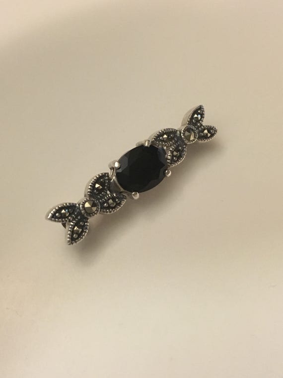 Vintage marcasite and onyx brooch - sterling silve